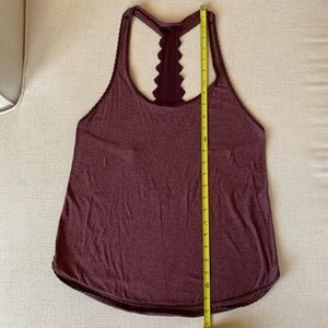 Lululemon tank